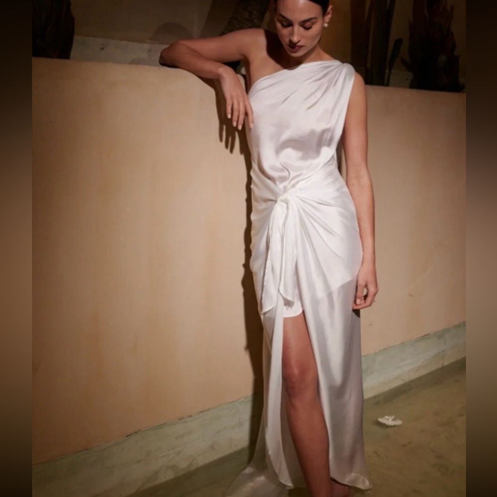 NWT Baobab Marea One Shoulder dress ivory small
beach bridal white party